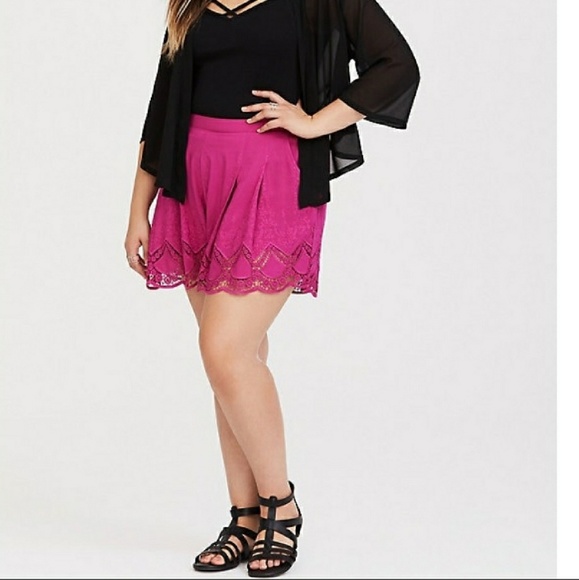 torrid Pants - NWOT TORRID SHORTS SIZE 1x 2x